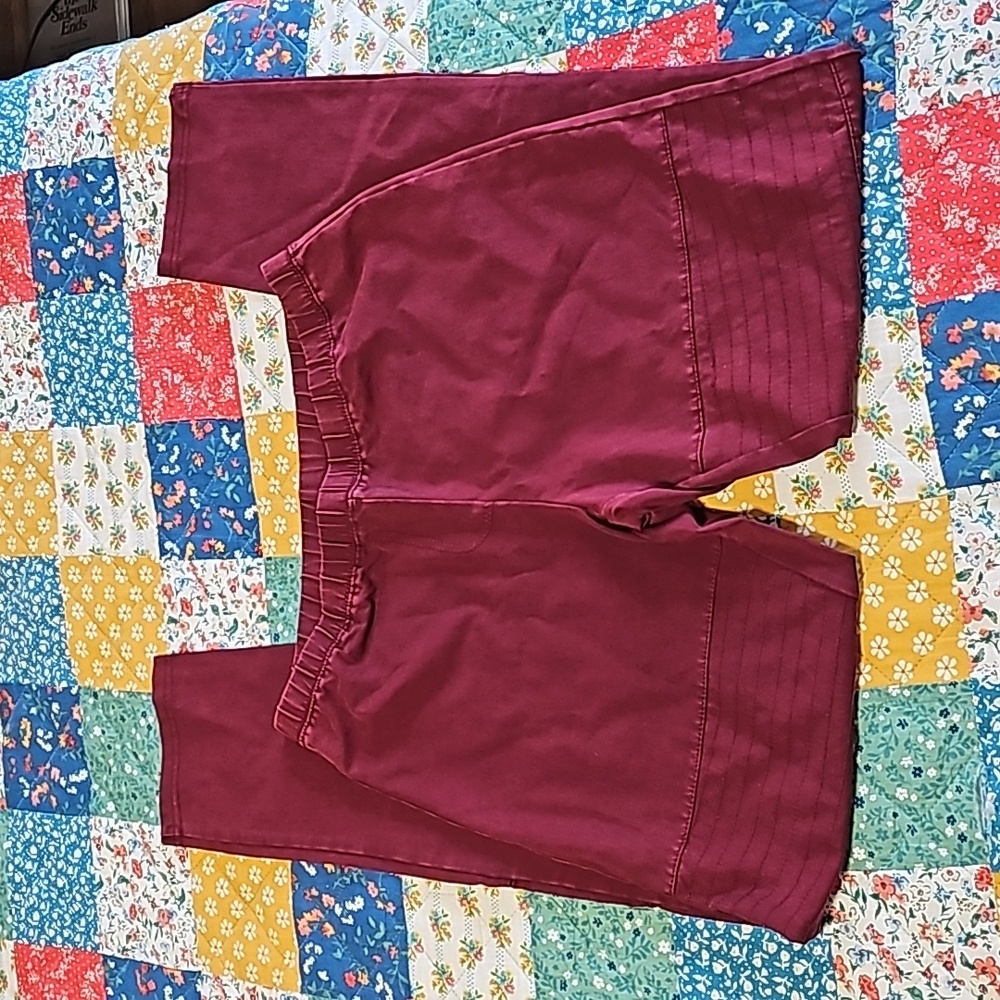 3 for $10 🍷 Burgundy Moto Leggings Large